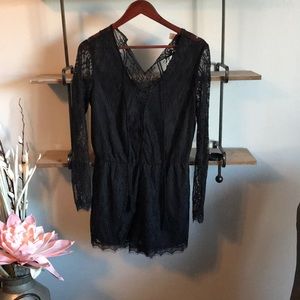 Forever 21 long sleeve lace up romper